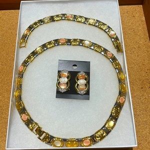 Vintage Signed Fifth Avenue Collection Necklace set